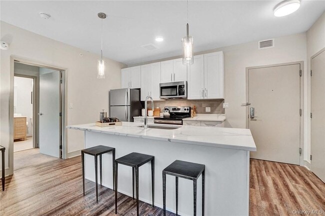 Building Photo - 92 Blauvelt Wy