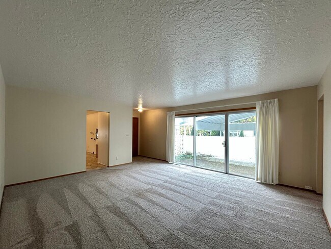 Building Photo - sw114th