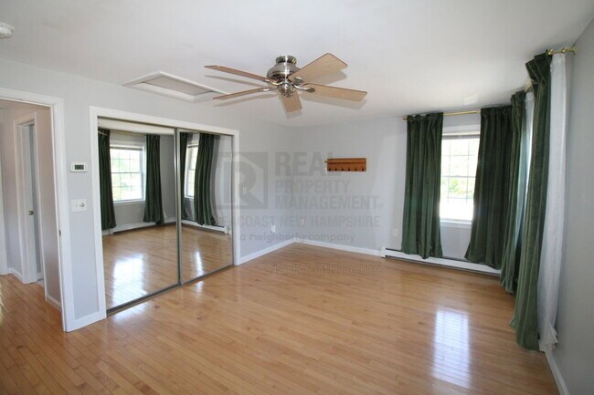 Building Photo - 4 Robin Ln