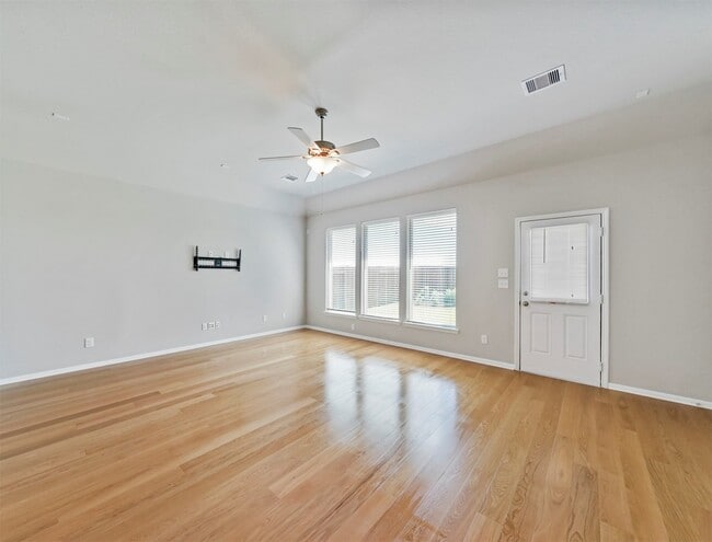 Building Photo - 5342 Rue Dela Croix Dr