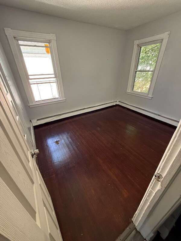 Building Photo - 3 Kenyon Ct