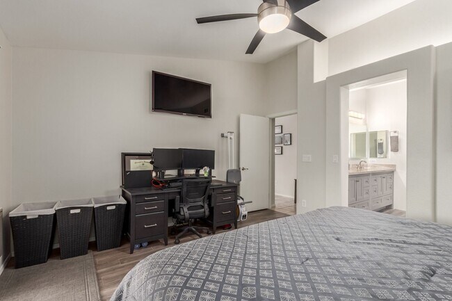 Building Photo - Custominzed home with lots of upgrades and...