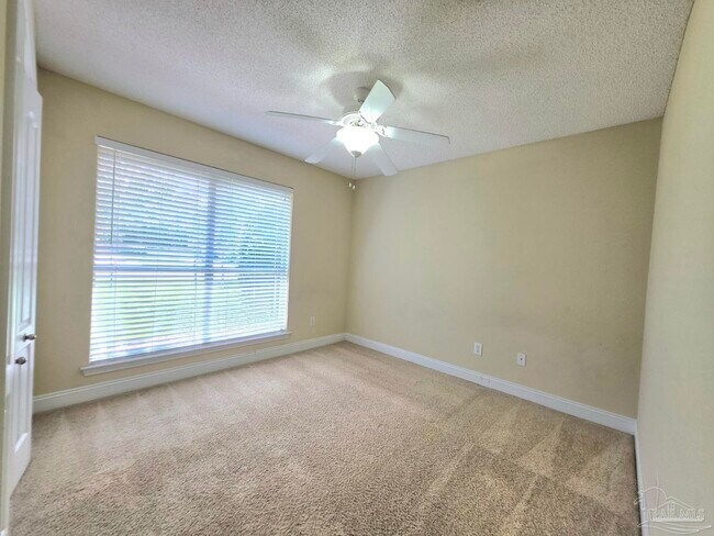 Building Photo - 6057 Paige Pointe Dr
