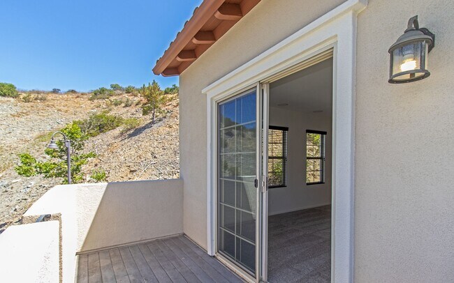 Building Photo - 2110 Silverado St