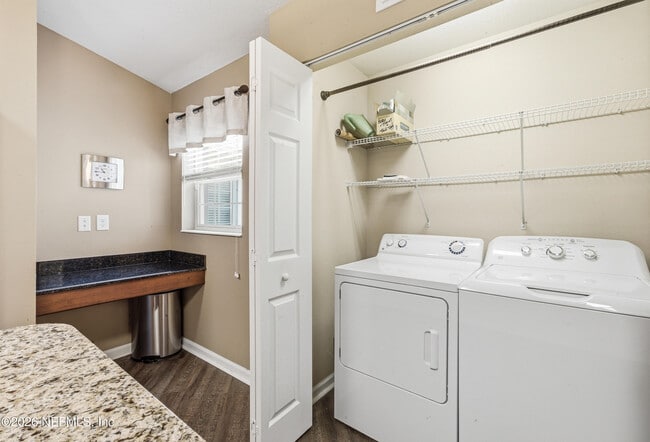 Building Photo - 8733 Little Swift Cir