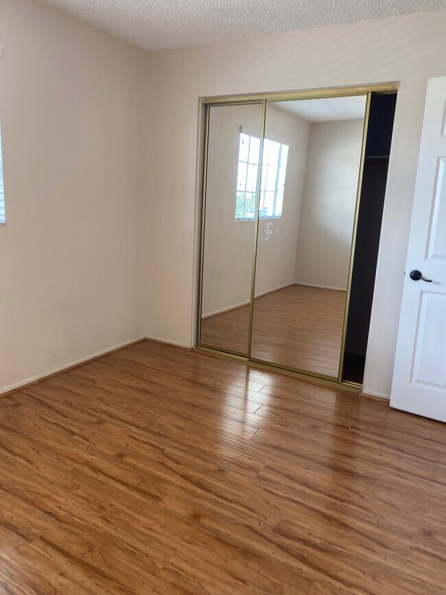 Building Photo - 1148 San Rafael Ave