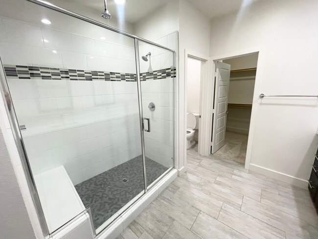 Building Photo - Updated 3 bed / 2.5 bath home in the desirable Frame & Focus community of Civita