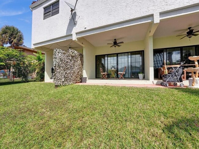 Building Photo - 4300 S Ocean Blvd