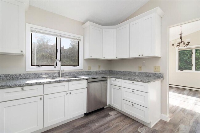 Building Photo - 239 Eustis Ave
