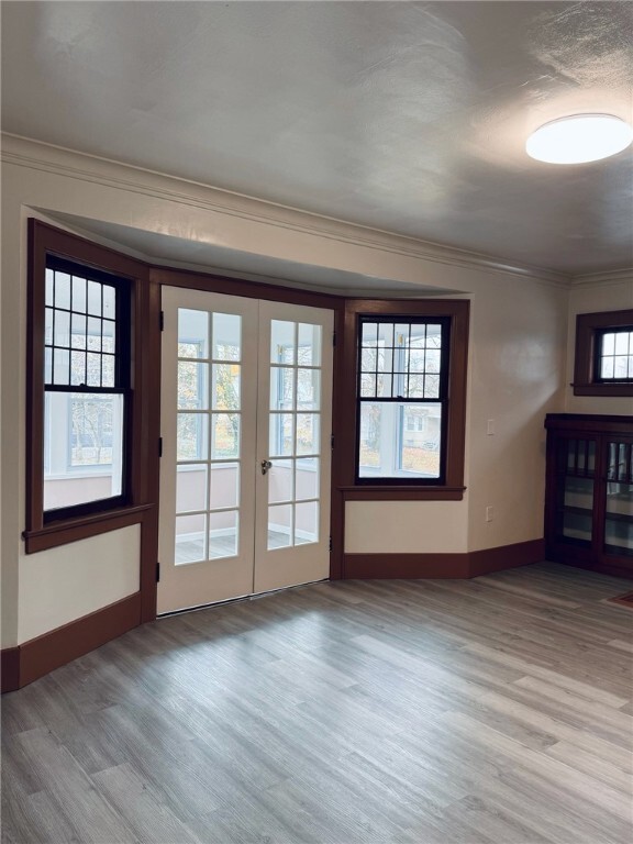 Building Photo - 543 Brooks Ave