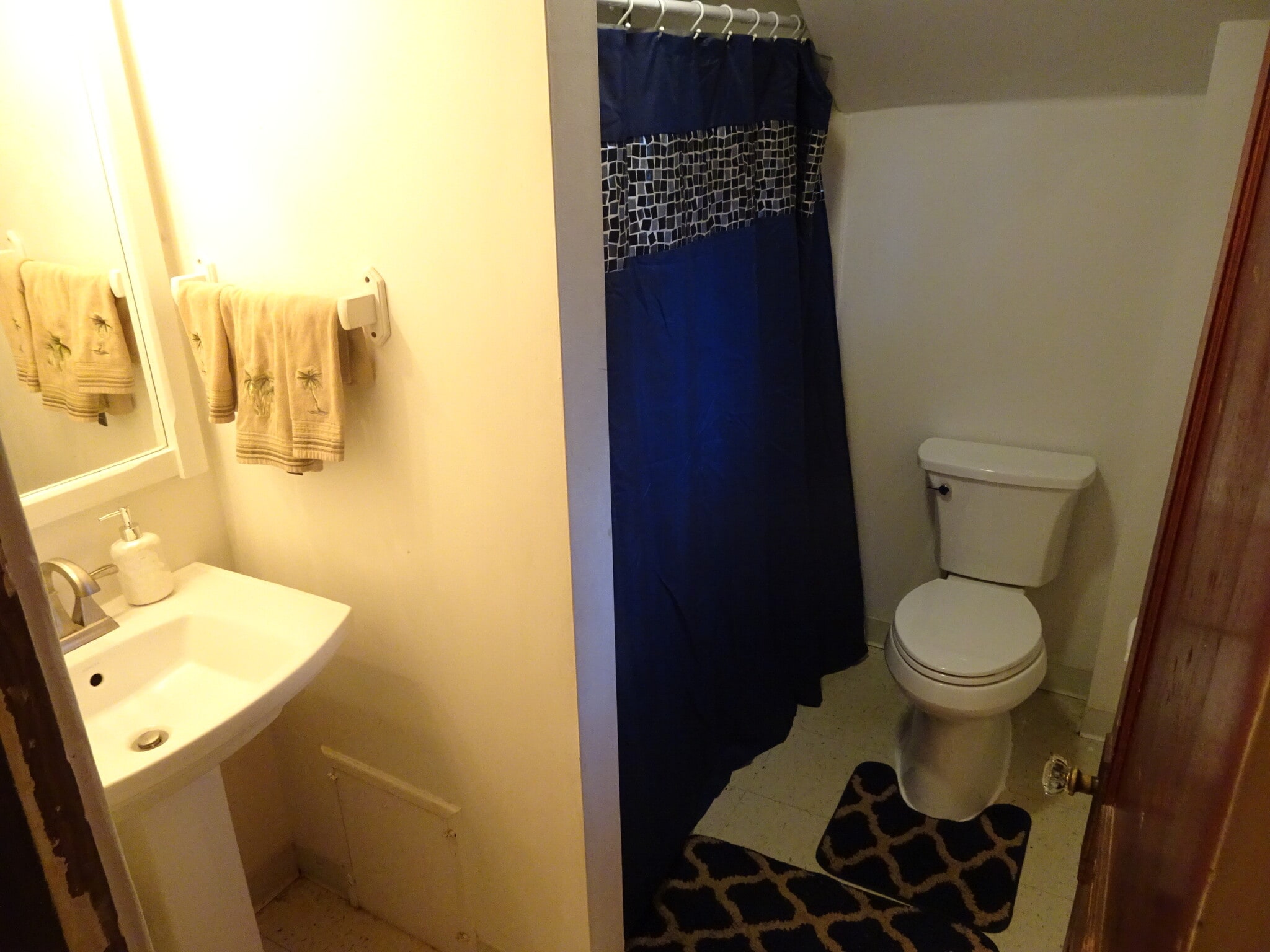 Building Photo - 718 Cliff St