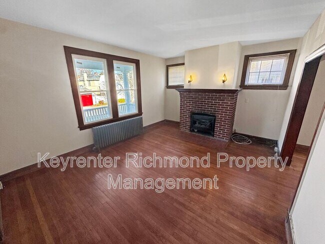 Building Photo - 2806 Hawthorne Ave