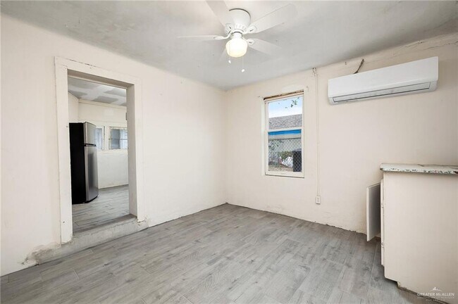 Building Photo - 525 N 20th St