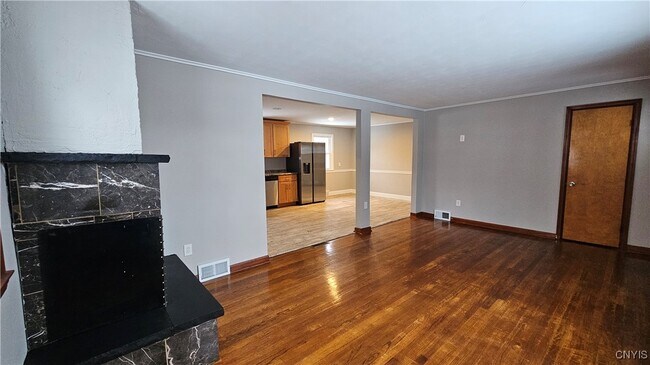 Building Photo - 56 Artillery Ln