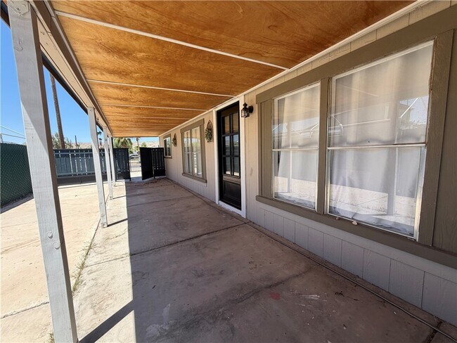 Building Photo - 1910 Rio Grande Rd