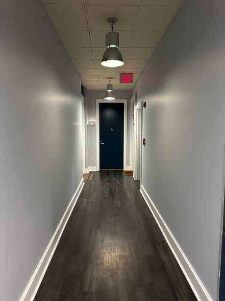 Building Photo - 1390 V St NW