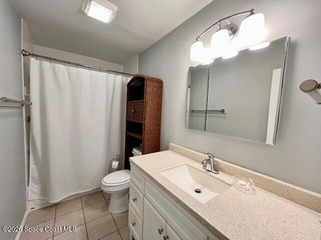 Building Photo - 4 Colonial Dr