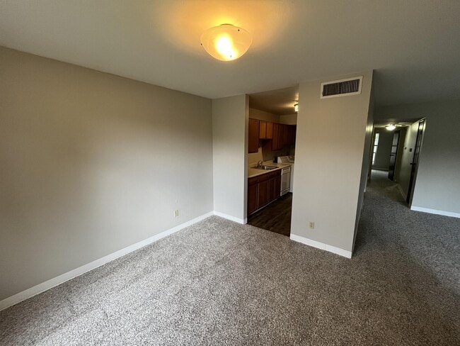 Building Photo - 7342 S Xenia Cir