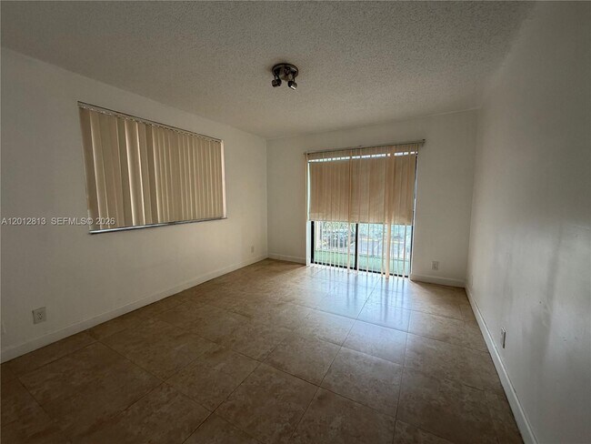 Building Photo - 8100 Geneva Ct