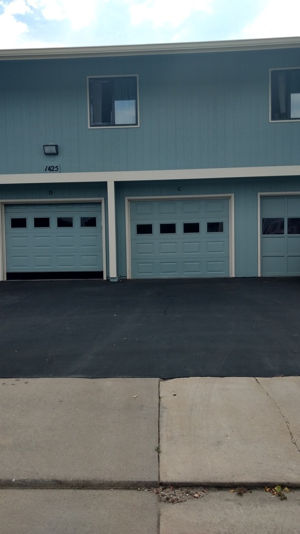 Building Photo - 1425 Bacchus Dr