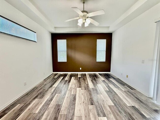 Building Photo - 10226 Evergreen Hill Dr