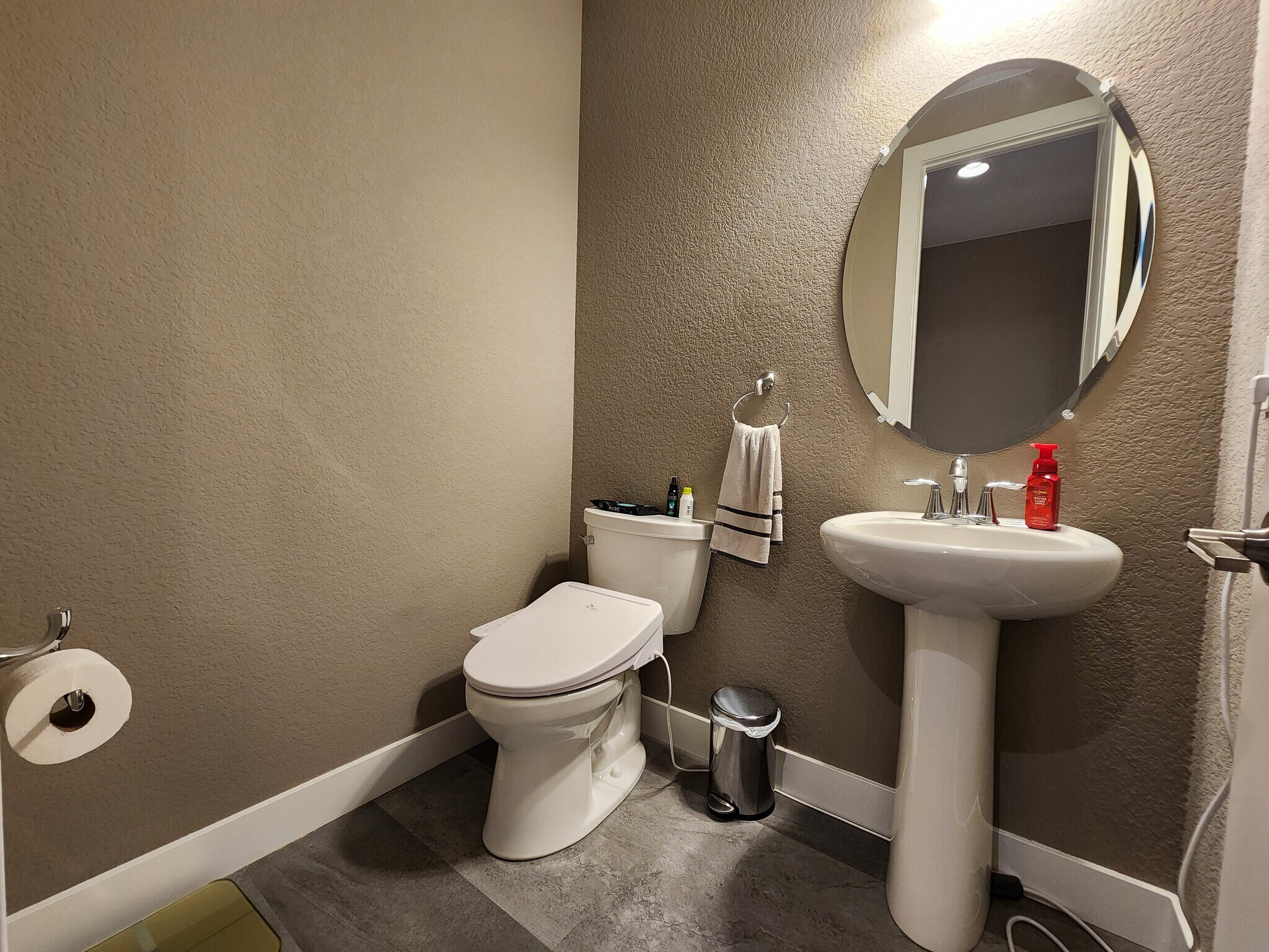 Building Photo - 10043 Hannaway Dr