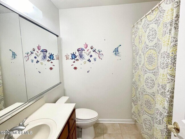 Building Photo - 21 Evergreen Dr