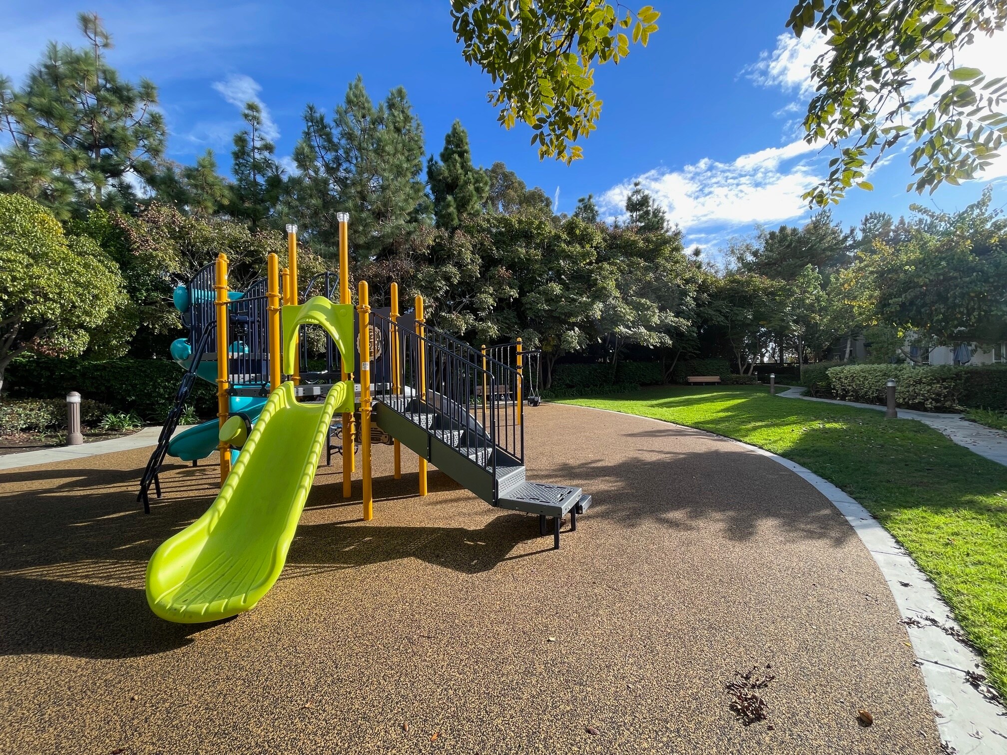 Building Photo - 3351 Via Trentino