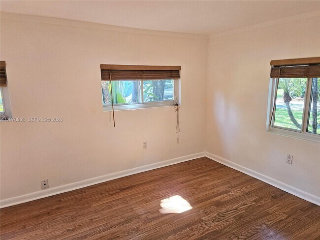 Building Photo - 6624 SW 78th Terrace