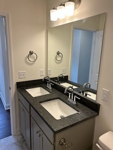 Building Photo - 5546 Stream Ln