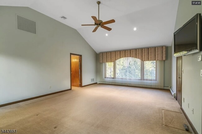 Building Photo - 88 Van Blarcom Ln
