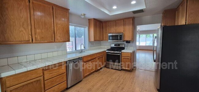 Building Photo - 642 Silvertop Way