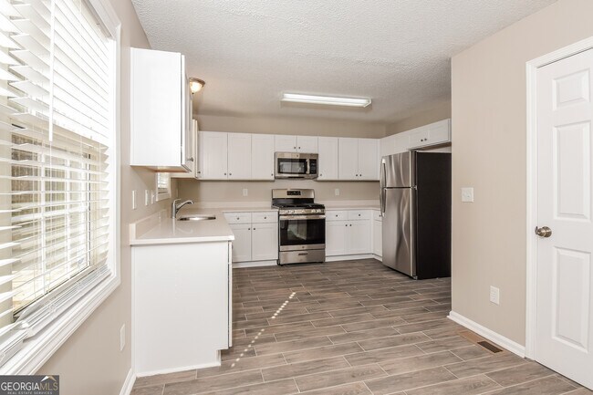 Building Photo - 6342 Milo Dr