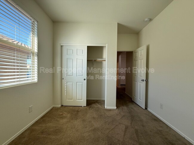 Building Photo - 15811 W Banff Ln