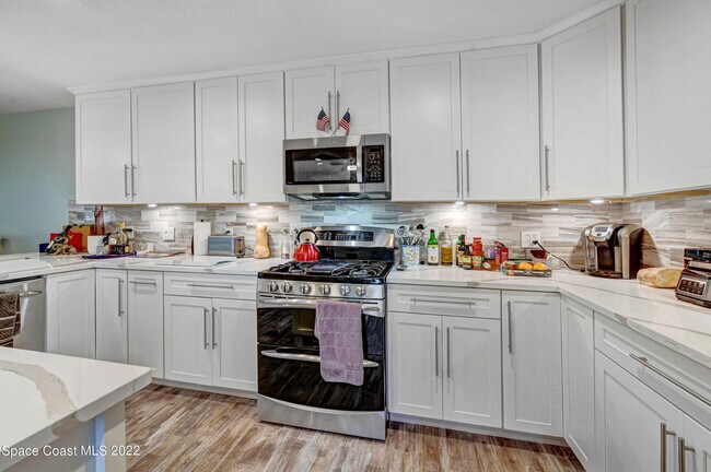 Building Photo - 156 Plover Ln