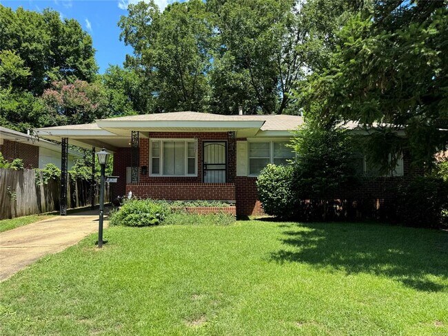 Primary Photo - 190 Salem Dr