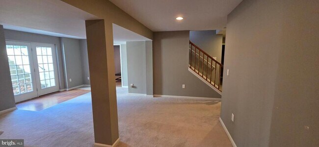 Building Photo - 25366 Vacation Pl