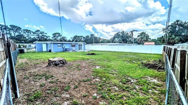 Building Photo - 3751 Papai Dr