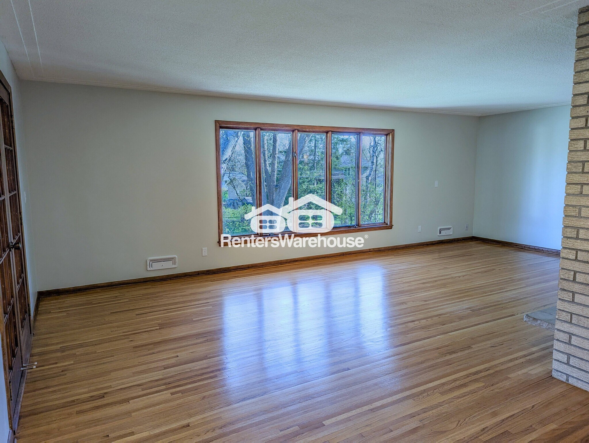 Building Photo - 5716 W 68th St