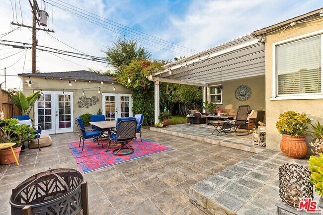 Building Photo - 1923 S Crescent Heights Blvd