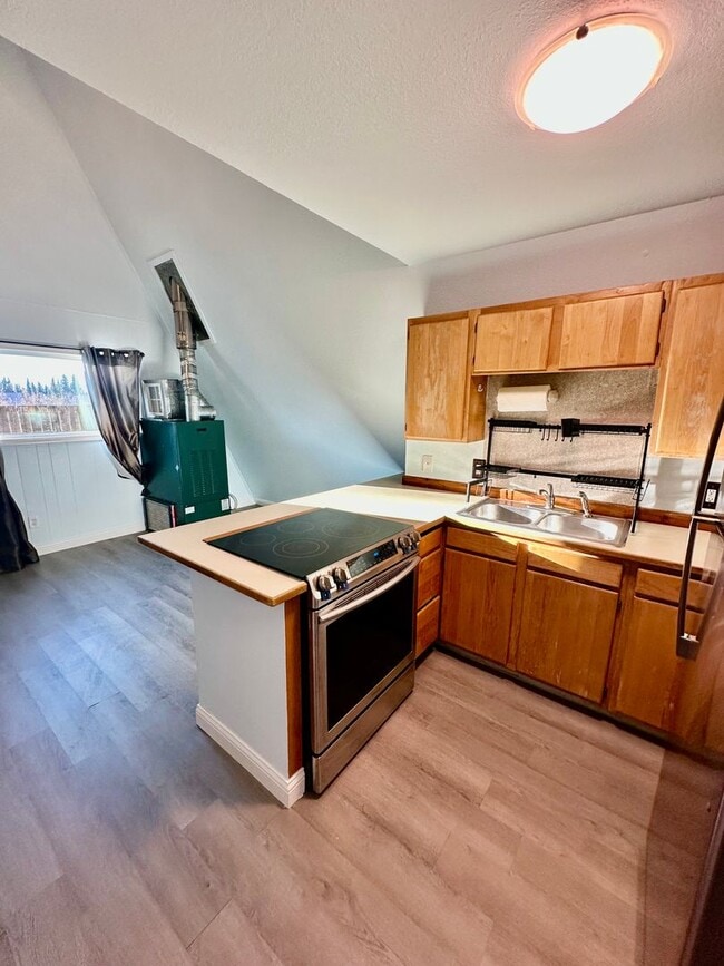 Building Photo - 2 Bed, 1 Bath A-Frame for Rent!