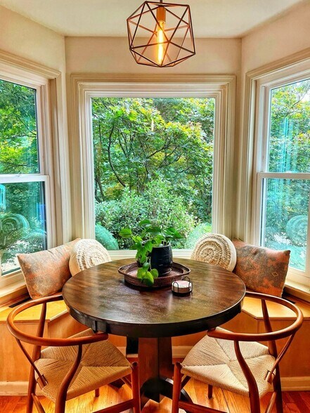 Building Photo - 16 Townes Square Ln