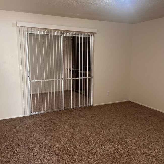 Building Photo - 55+ COMMUNITY- 2 BEDROOM 2 BATH FOR RENT A...