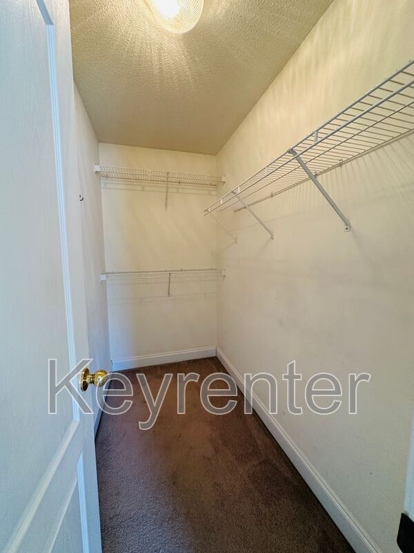 Building Photo - 804 Garcia Way