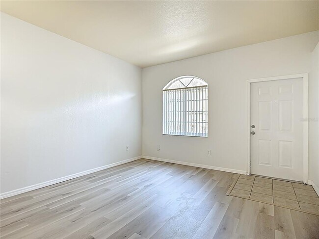 Building Photo - 20202 Indian Creek Dr