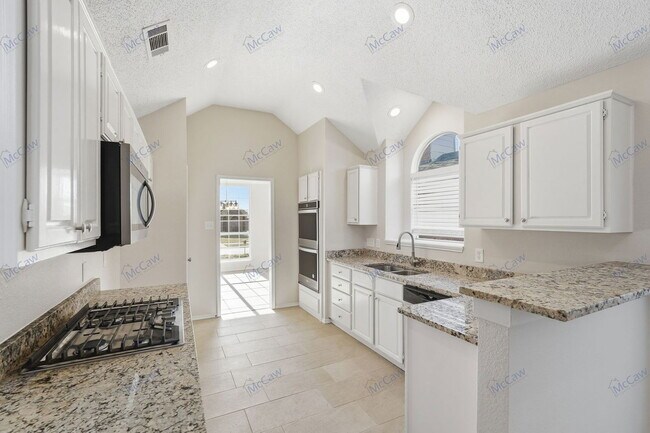 Building Photo - 2314 Stillwater Dr