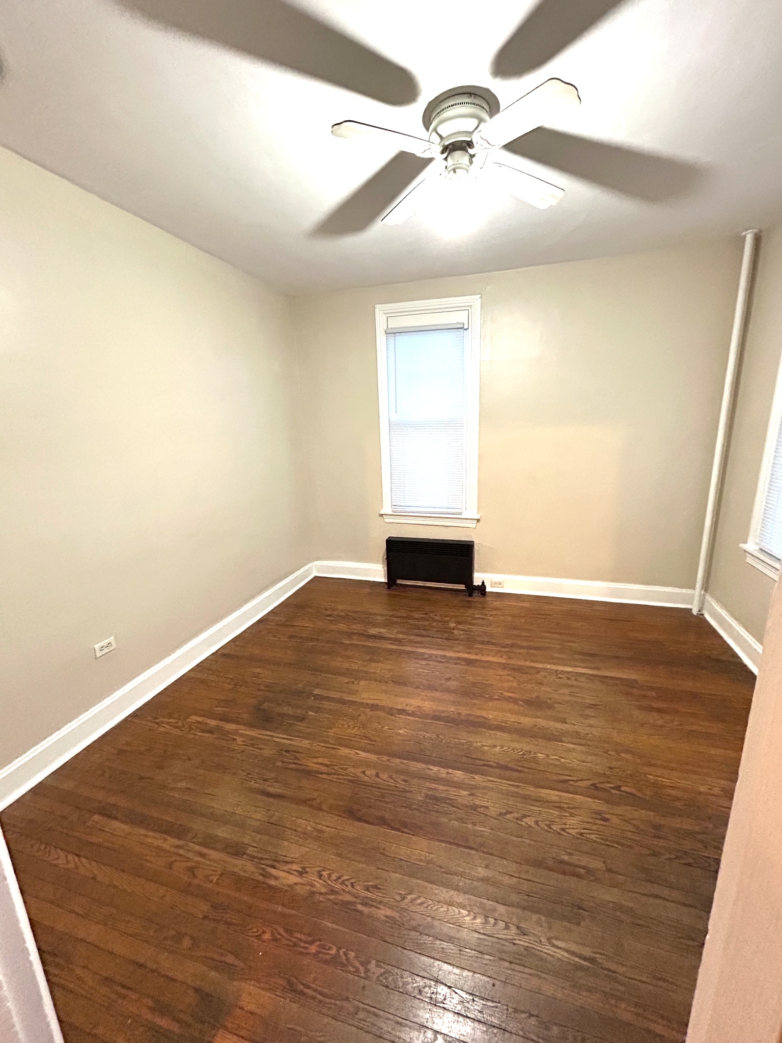 Building Photo - 537 2nd St