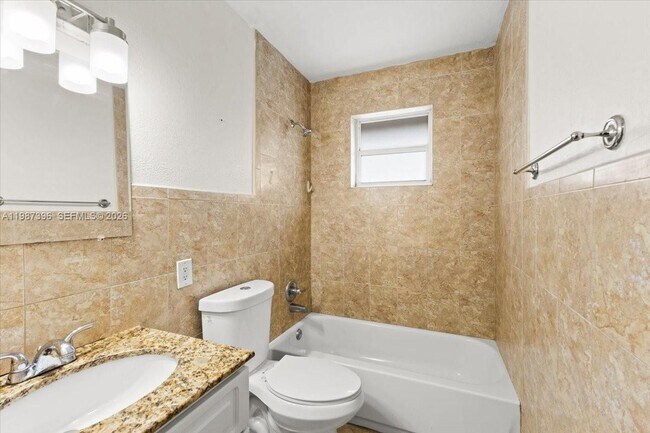 Building Photo - 2323 Van Buren St