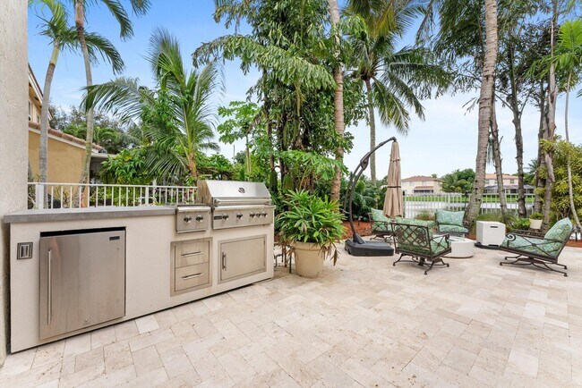 Building Photo - 4487 NW 42nd Terrace