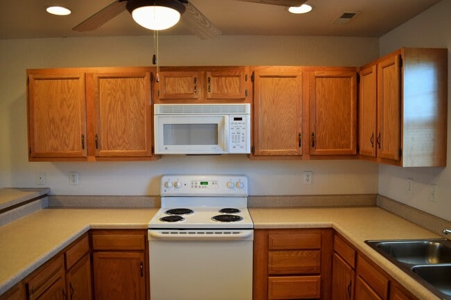 Building Photo - 16865B Hurricane Ln